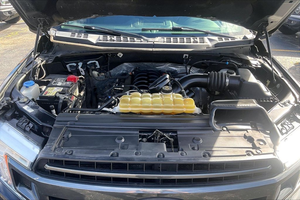 Used 2019 Ford F150 XLT w/ Equipment Group 302A Luxury AWD/4WD image 9