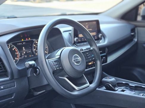 Certified 2021 Nissan Rogue SV image 11