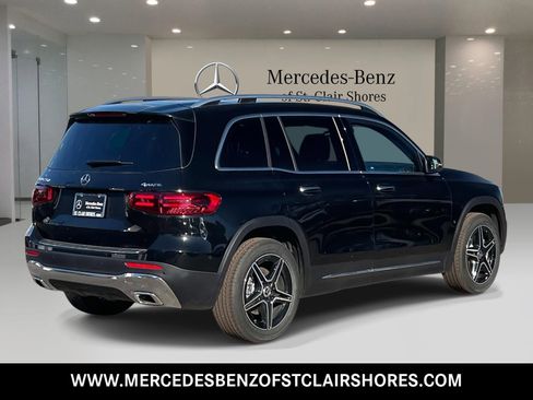 New 2026 Mercedes-Benz GLB 250 4MATIC image 4