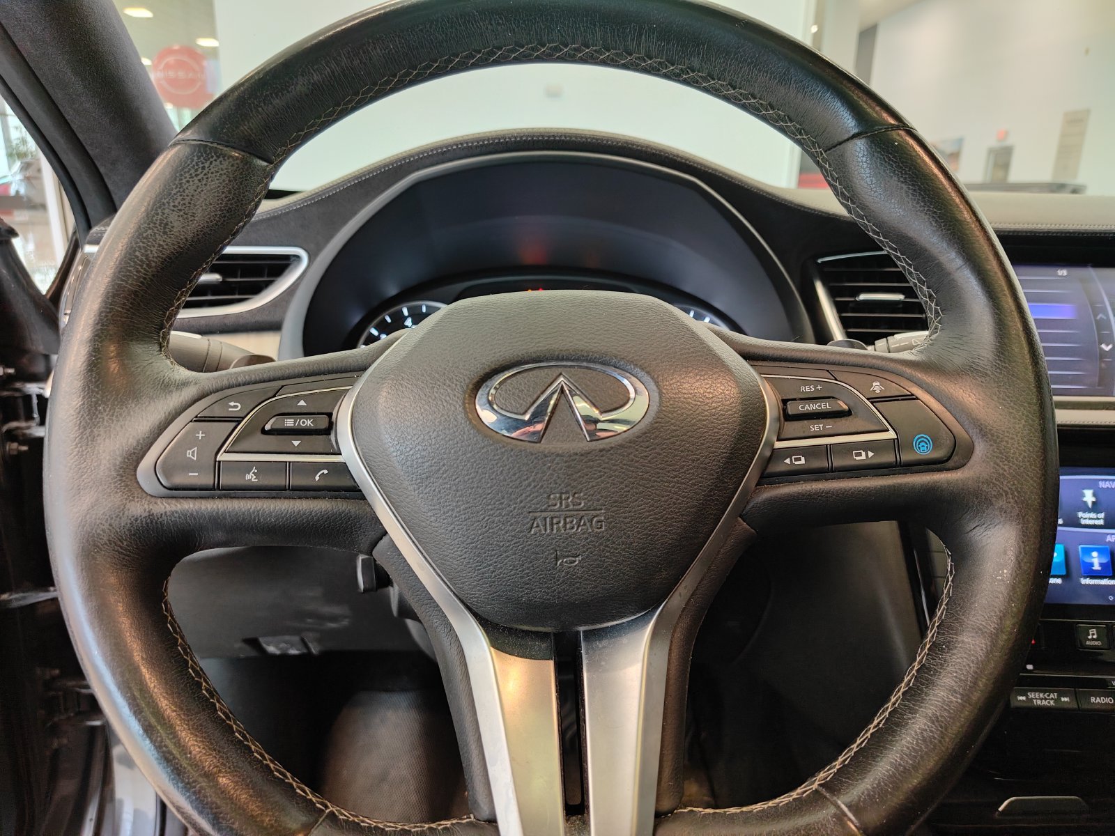 Used 2019 INFINITI QX50 Essential w/ Sensory Package AWD/4WD image 13