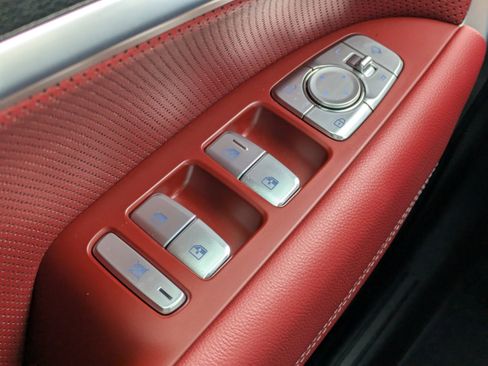 Used 2024 Genesis G70 3.3T Advanced image 28