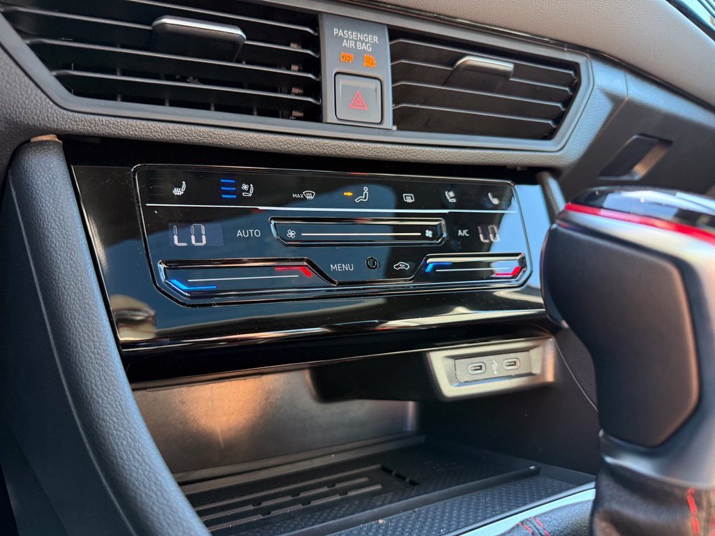 New 2026 Volkswagen Jetta GLI Autobahn FWD image 40