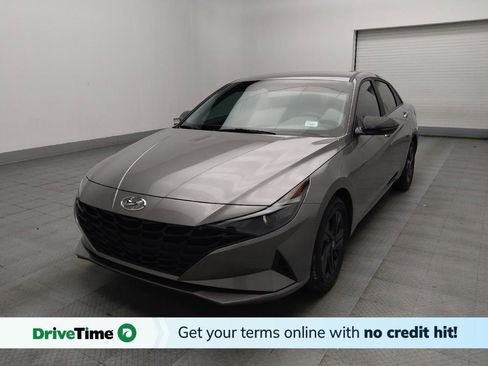 Used 2023 Hyundai Elantra Blue image 1