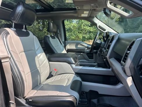 Used 2017 Ford F150 XLT w/ Equipment Group 302A Luxury AWD/4WD image 22