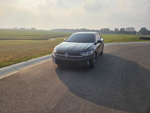 Used 2023 Volkswagen Jetta Sport FWD image 8