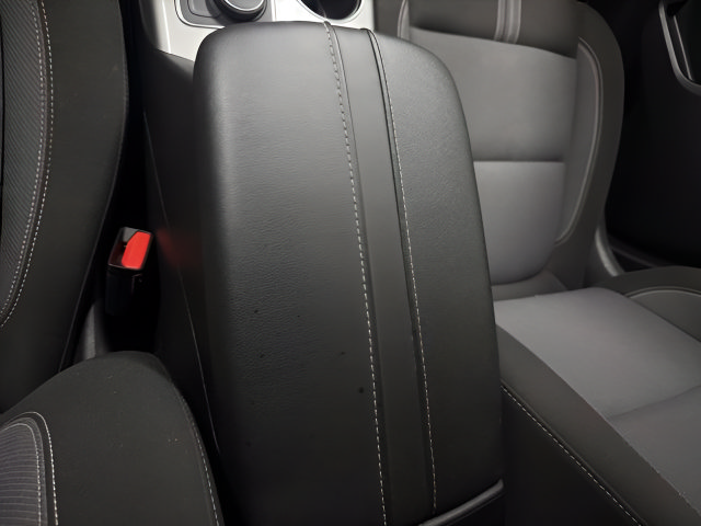 Used 2025 Chevrolet Blazer LT FWD image 15