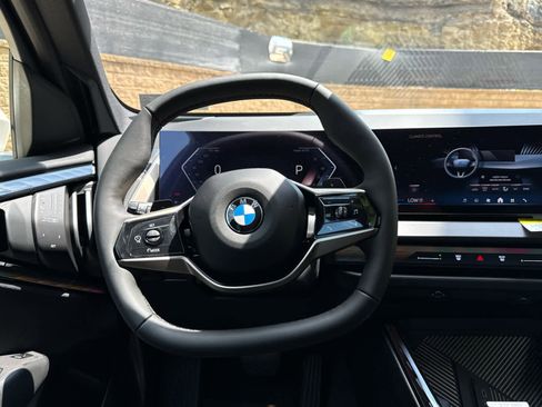 Used 2025 BMW X3 xDrive30i w/ Convenience Package image 10