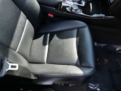 Used 2017 BMW X3 xDrive28i w/ Premium Package image 37