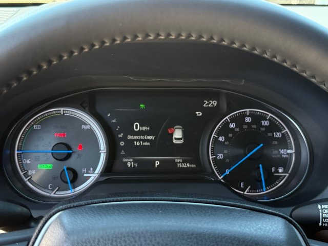 Used 2023 Toyota Venza XLE AWD/4WD image 14
