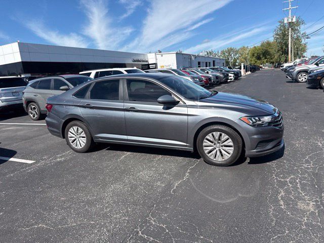 Used 2019 Volkswagen Jetta S FWD image 2