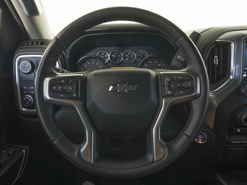 Used 2022 Chevrolet Silverado 1500 RST image 16