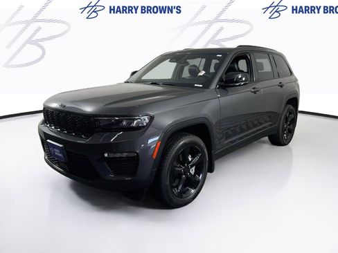 Used 2024 Jeep Grand Cherokee Limited w/ Black Appearance Package AWD/4WD image 1
