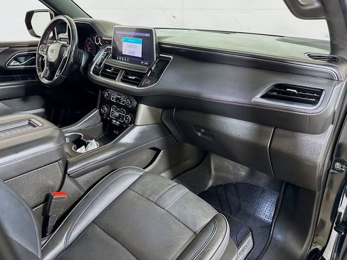 Used 2021 Chevrolet Tahoe RST w/ Luxury Package AWD/4WD image 31