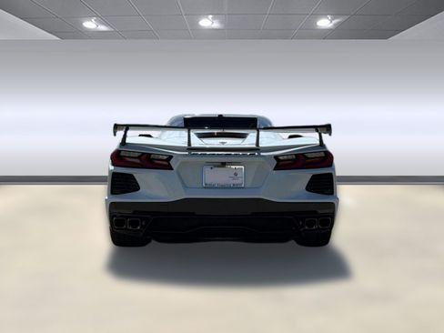 Used 2022 Chevrolet Corvette Stingray Premium Conv w/ Z51 Performance Package RWD image 9