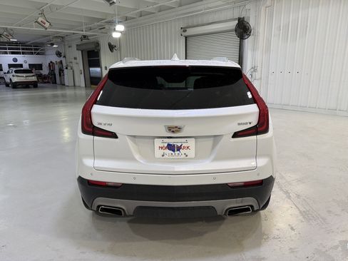 Used 2023 Cadillac XT4 Premium Luxury image 4