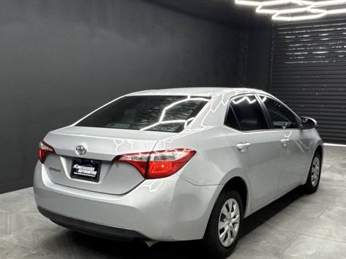 Used 2015 Toyota Corolla L FWD image 10