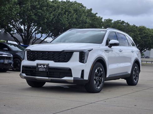 New 2026 Kia Sorento S w/ S Panoramic Sunroof Package FWD image 2