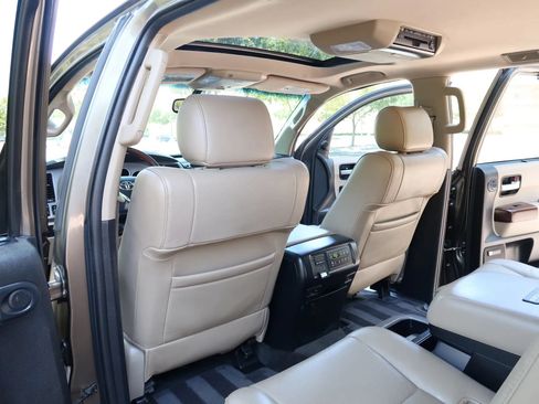 Used 2012 Toyota Sequoia Platinum AWD/4WD image 25