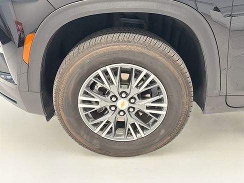 Certified 2025 Chevrolet Traverse LT image 28