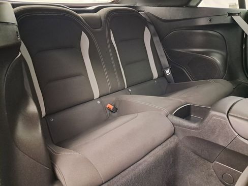 Used 2019 Chevrolet Camaro LT image 25