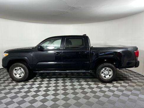 Used 2020 Toyota Tacoma SR w/ SR Convenience Package RWD image 8