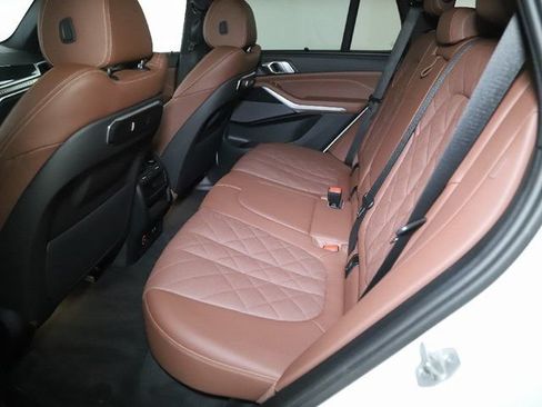 Certified 2024 BMW X5 xDrive40i w/ M Sport Package AWD/4WD image 15