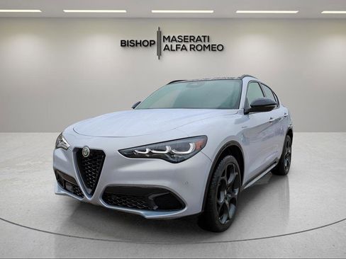 New 2025 Alfa Romeo Stelvio Sprint AWD/4WD image 3
