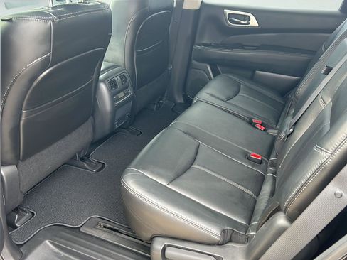 Used 2014 Nissan Pathfinder SL w/ SL Tech Package image 26