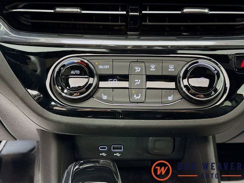 Used 2025 Buick Envista Sport Touring w/ Convenience I Package FWD image 19