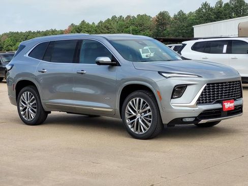 New 2026 Buick Enclave Avenir FWD image 2