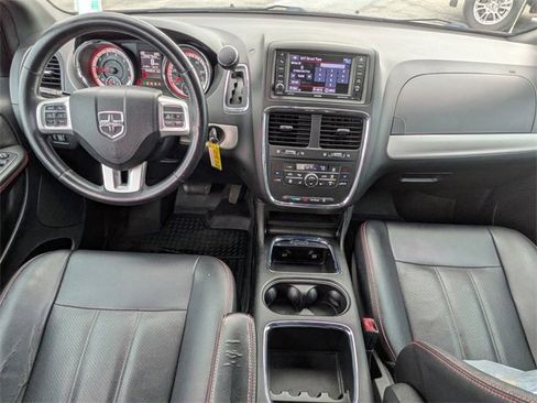 Used 2018 Dodge Grand Caravan GT image 14