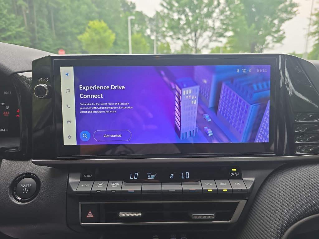 Used 2026 Toyota Camry SE w/ Multimedia Upgrade Package FWD image 23