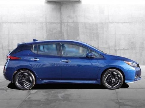Used 2024 Nissan Leaf SV Plus image 5