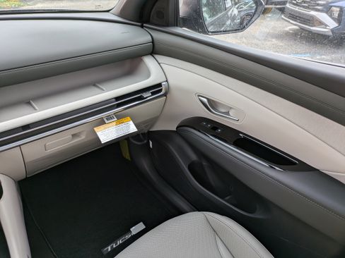 New 2026 Hyundai Tucson Limited image 17