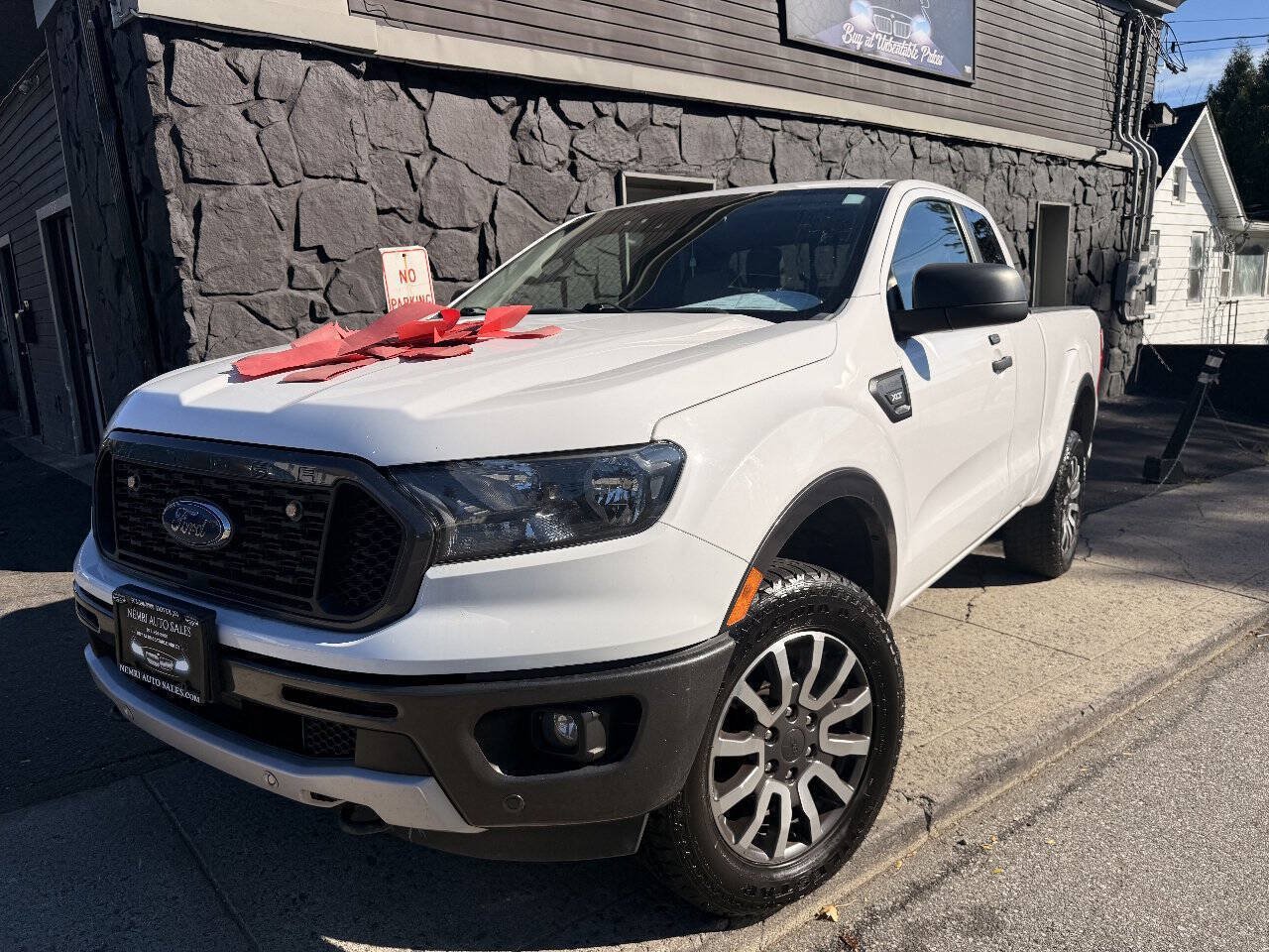 Used 2019 Ford Ranger XLT w/ Equipment Group 302A Luxury AWD/4WD image 2