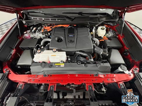 Certified 2025 Toyota Sequoia Platinum w/ Tow Technology Package AWD/4WD image 30