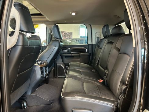 Used 2024 RAM 3500 Laramie image 41