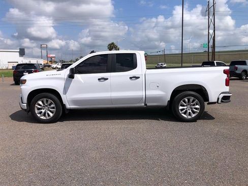 Used 2022 Chevrolet Silverado 1500 Custom image 4