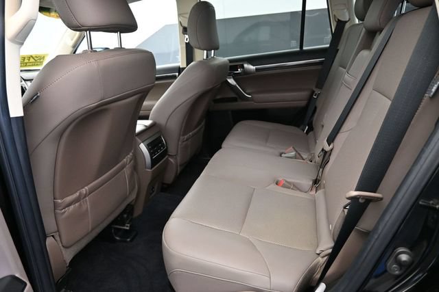 Used 2023 Lexus GX 460 Premium w/ Premium Package AWD/4WD image 12
