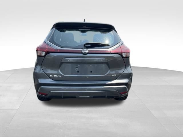 Used 2024 Nissan Kicks SR FWD image 6