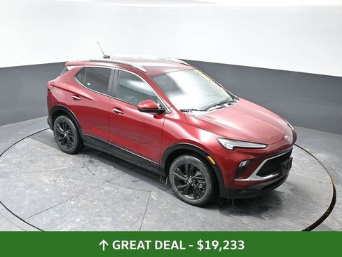 Used 2024 Buick Encore GX Sport Touring image 18
