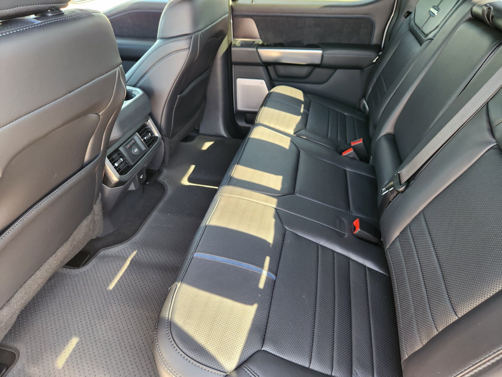 New 2026 Ford F250 Platinum AWD/4WD image 26