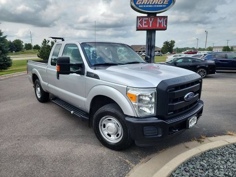Used 2016 Ford F250 XL w/ Power Equipment Group image 3