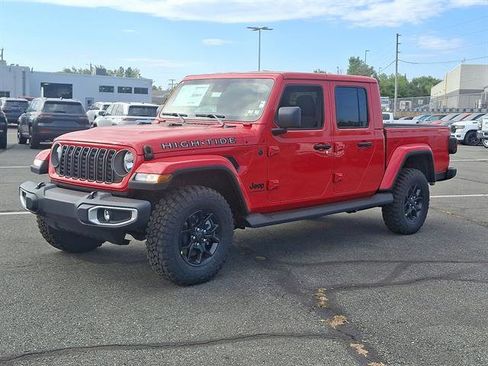 New 2025 Jeep Gladiator Sport image 2