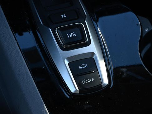 Used 2020 Honda Pilot Elite image 23