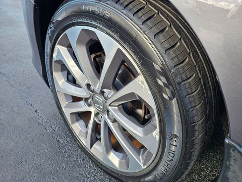 Used 2015 Honda Accord Sport image 11