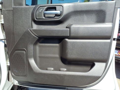 Used 2022 Chevrolet Silverado 2500 Custom w/ Custom Value Package image 24