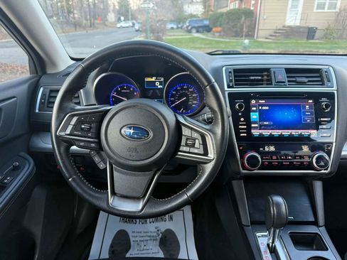 Used 2019 Subaru Outback 2.5i Premium image 13