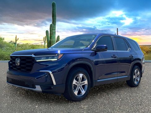 Used 2024 Honda Pilot EX-L image 2