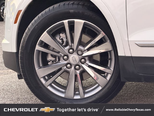 Used 2025 Cadillac XT5 Premium Luxury w/ LPO, Floor Liner Package AWD/4WD image 10